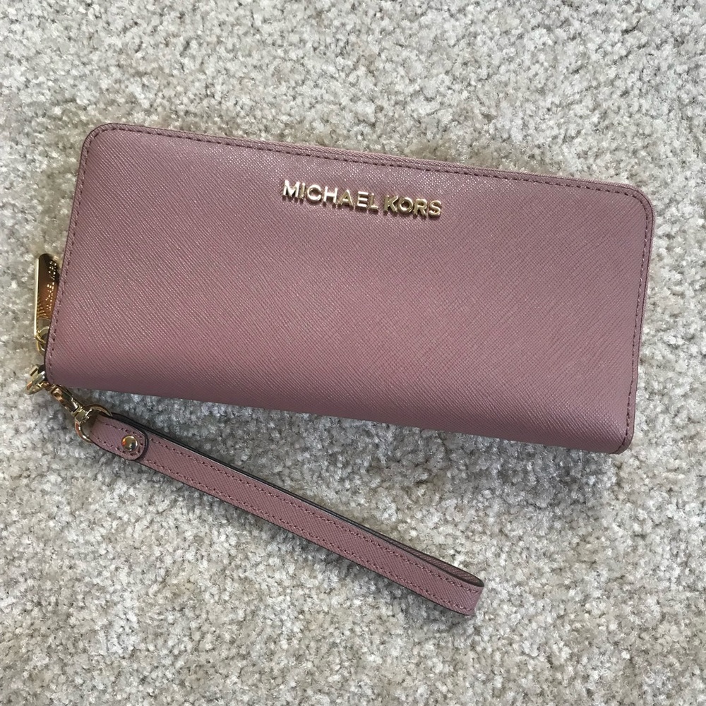 Michael Kors classic large wallet wristlet NWT